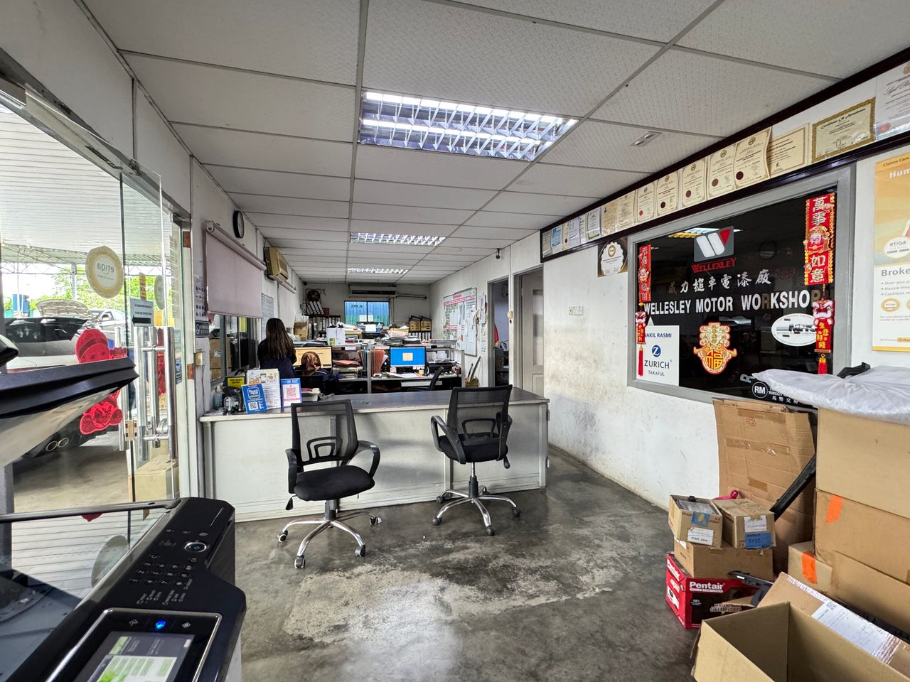 Gallery image