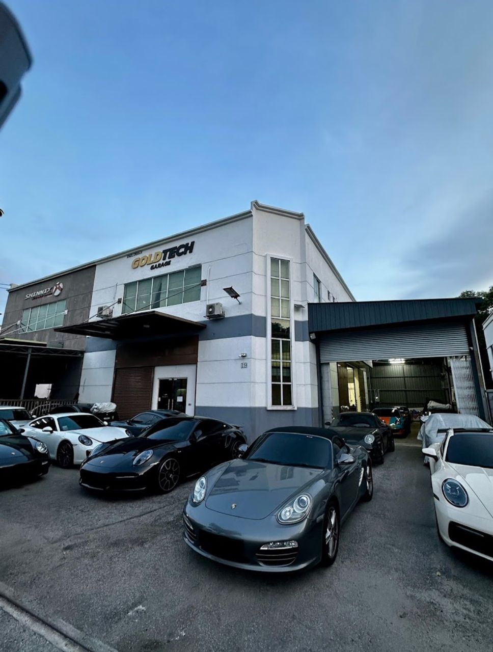 GOLDTECH GARAGE